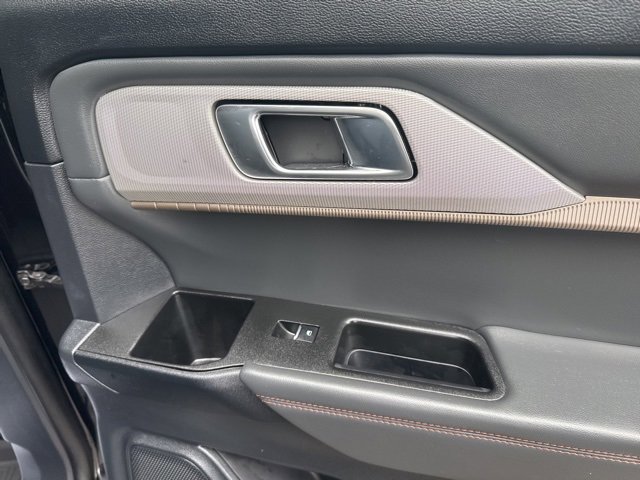 Certified 2025 Ford Explorer Active image 14