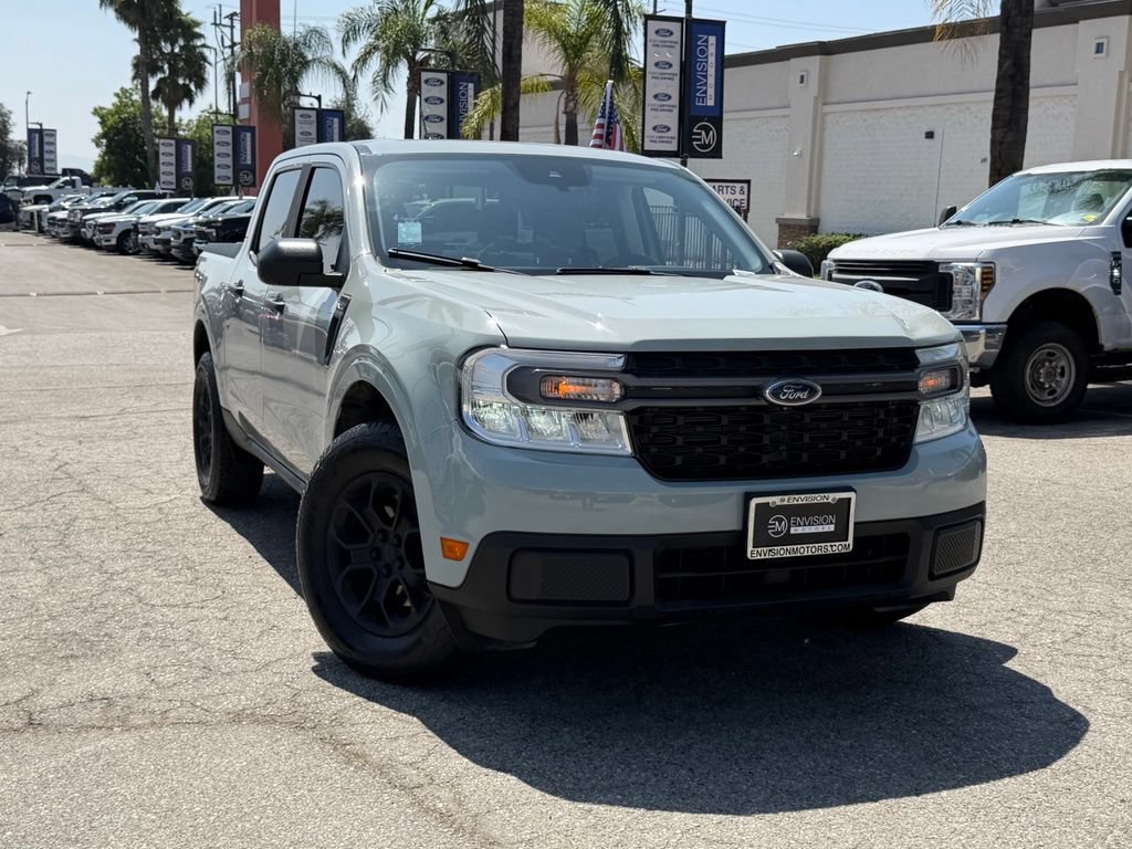 Certified 2022 Ford Maverick XLT FWD image 3