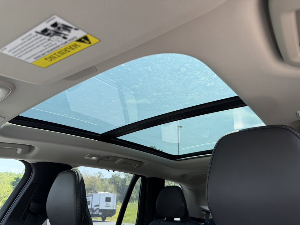 Used 2023 Volvo XC90 B6 Ultimate w/ Protection Package image 17