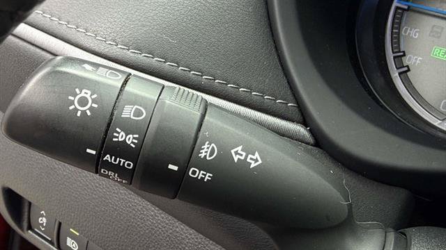 Used 2023 Toyota Venza XLE AWD/4WD image 13