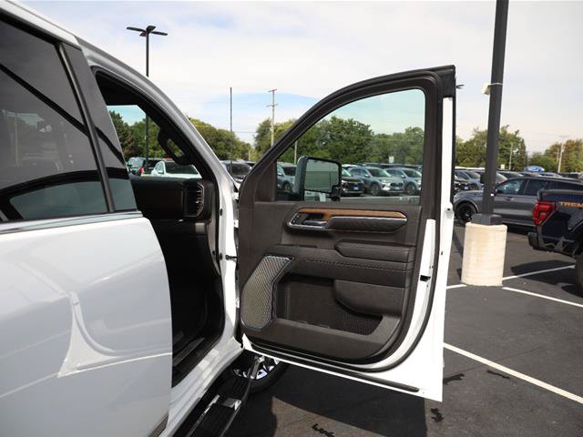Used 2024 Chevrolet Silverado 2500 High Country w/ Z71 Off-Road Package AWD/4WD image 27