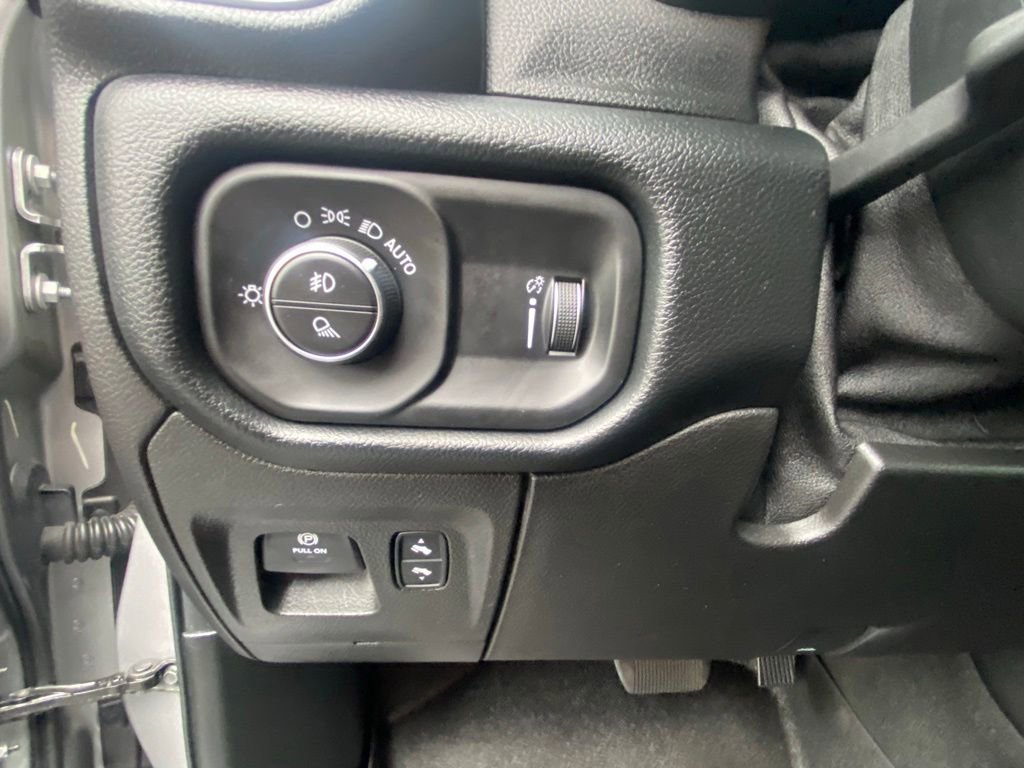 Used 2020 RAM 1500 Big Horn AWD/4WD image 12