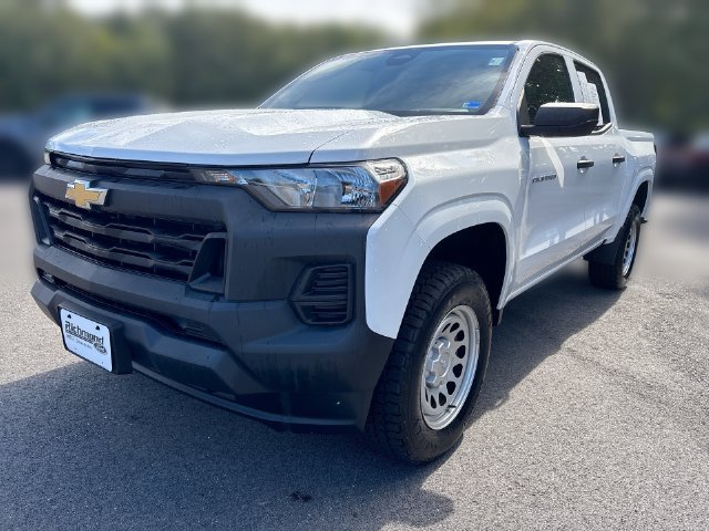 Used 2023 Chevrolet Colorado W/T w/ WT Convenience Package AWD/4WD image 1