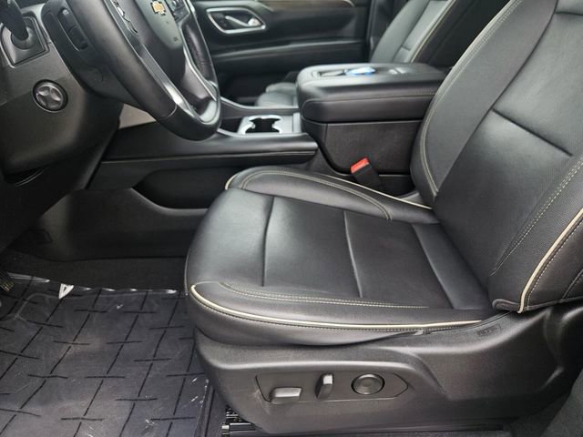 Used 2023 Chevrolet Suburban Premier image 36