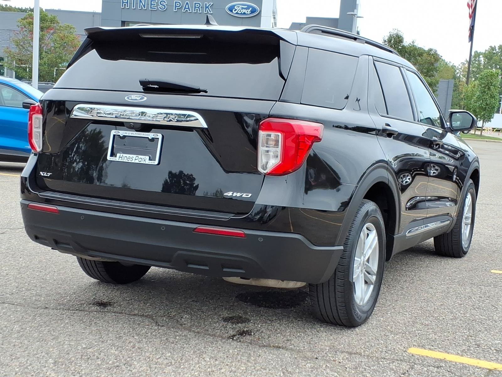 Certified 2023 Ford Explorer XLT AWD/4WD image 7