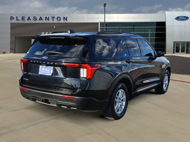 Certified 2025 Ford Explorer Active RWD image 5