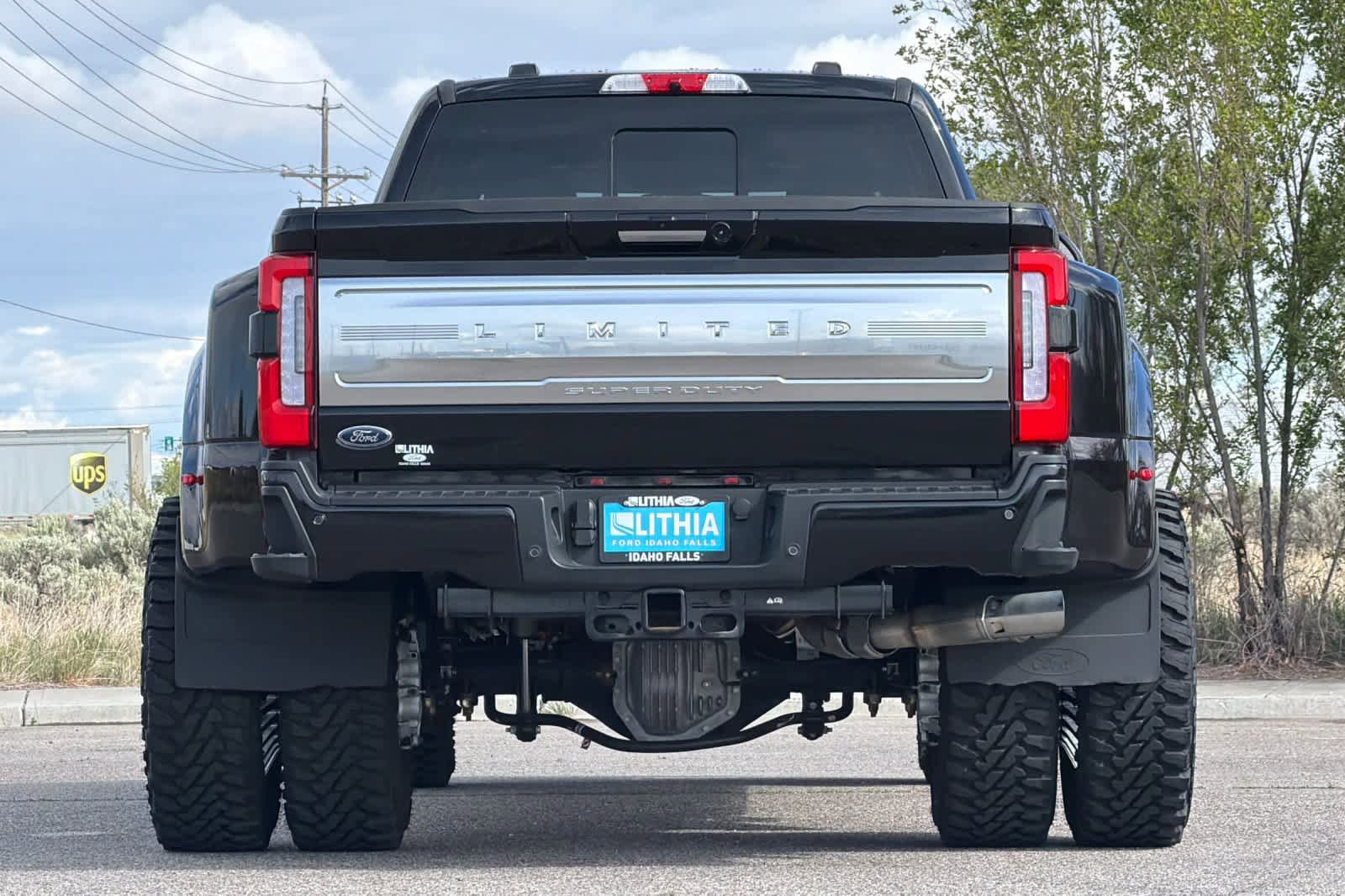 Certified 2024 Ford F450 Limited w/ FX4 Off-Road Package AWD/4WD image 7