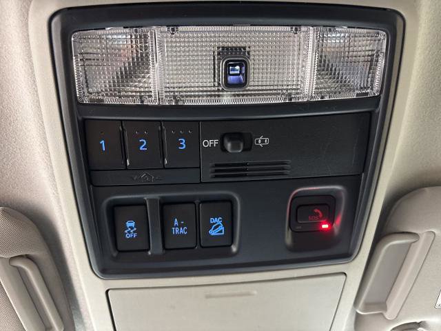 Used 2023 Toyota 4Runner SR5 Premium image 18