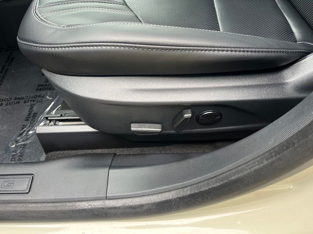 Certified 2025 Ford Mustang Mach-E Premium AWD/4WD image 39