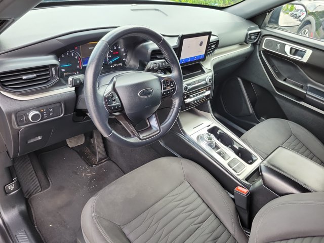Certified 2020 Ford Explorer XLT RWD image 17