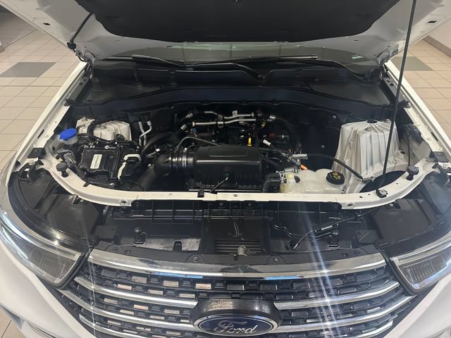 Certified 2024 Ford Explorer XLT w/ Equipment Group 202A AWD/4WD image 28