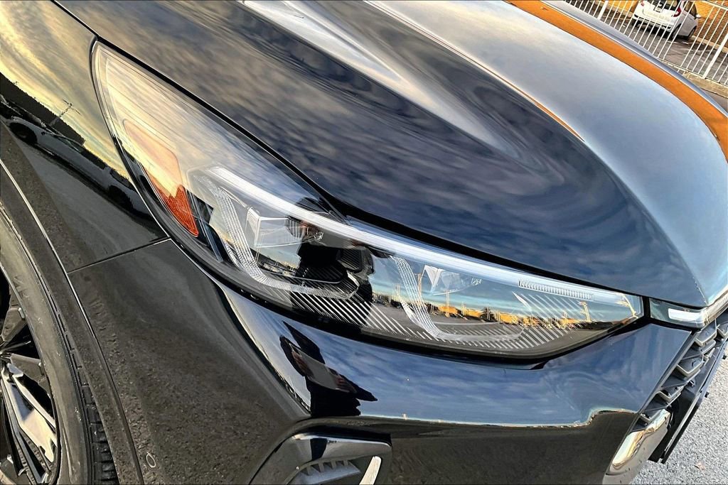 Certified 2023 Ford Escape ST-Line Elite w/ Premium Technology Package AWD/4WD image 28