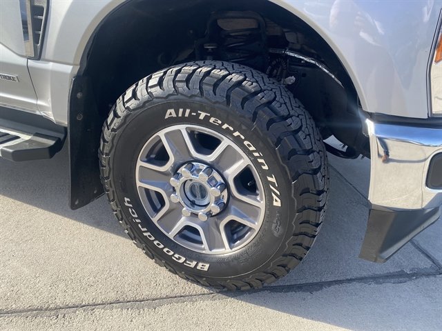 Certified 2023 Ford F350 Lariat AWD/4WD image 9