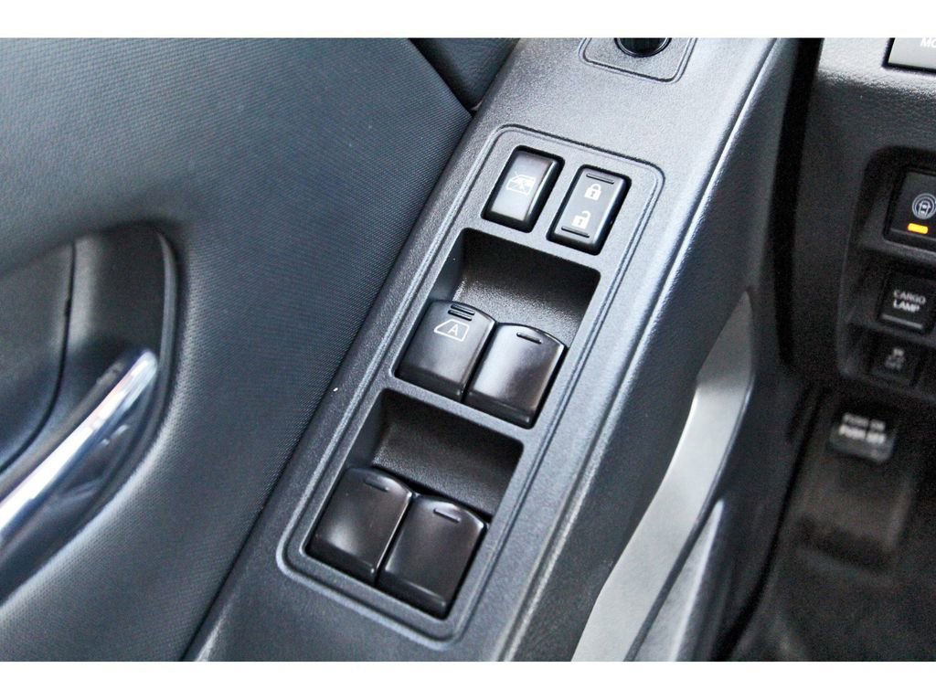 Used 2024 Nissan Frontier SV w/ SV Convenience Package image 22