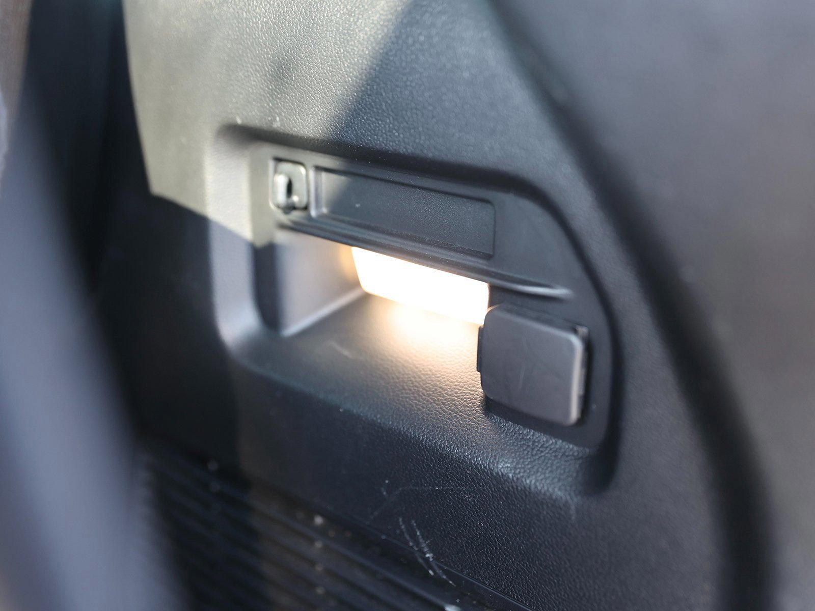 Certified 2022 Ford Explorer XLT w/ Class IV Trailer Tow Package image 16