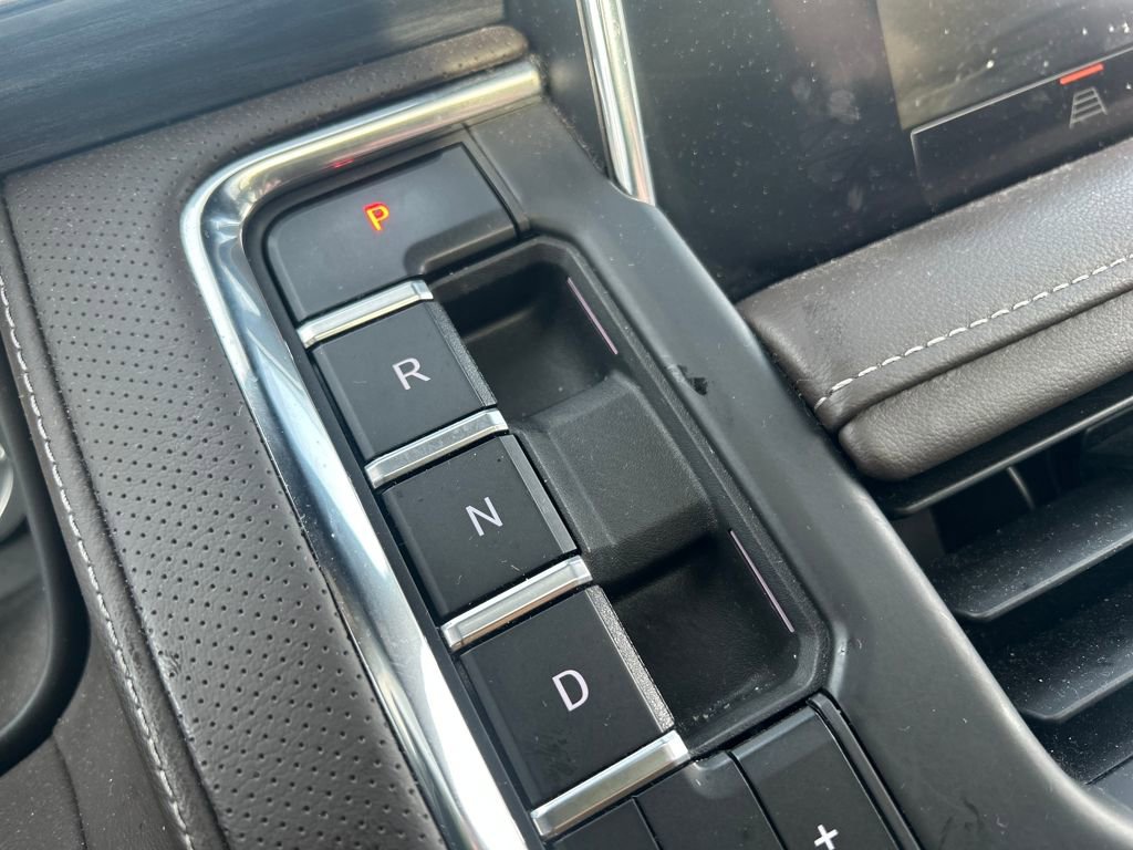 Used 2023 GMC Yukon XL SLT image 34