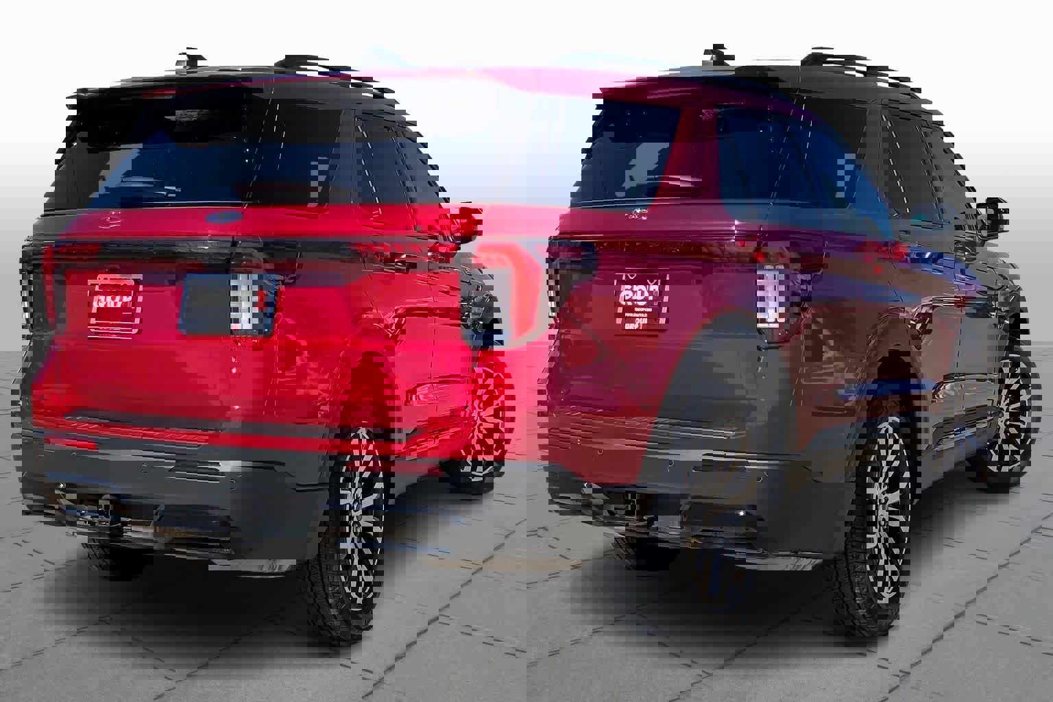 Certified 2025 Ford Explorer ST-Line w/ Premium Package image 12