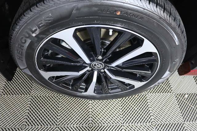 Used 2022 Toyota Highlander XSE AWD/4WD image 33