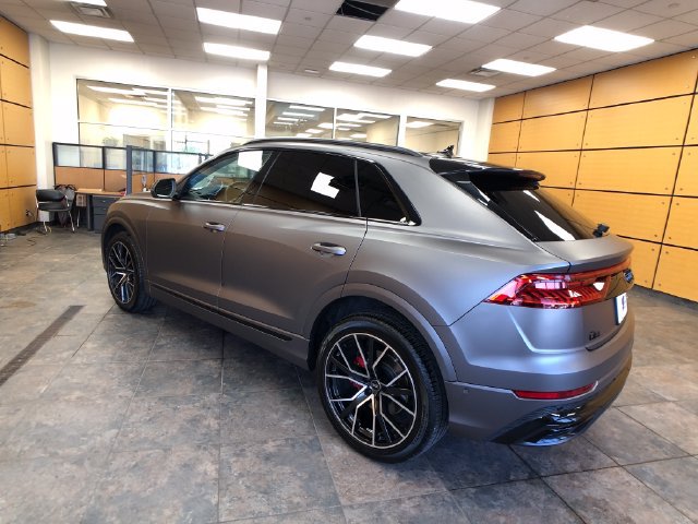 Used 2023 Audi Q8 Premium Plus AWD/4WD image 5
