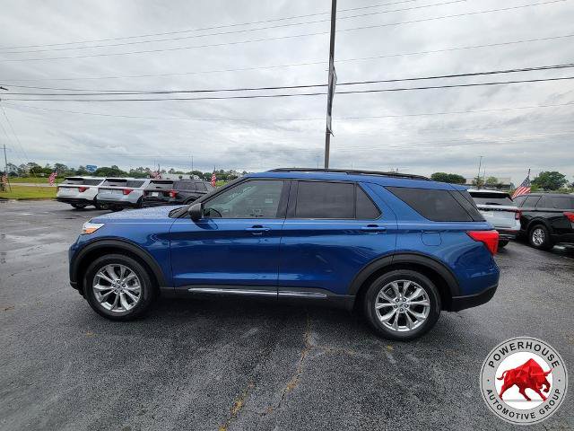 Certified 2021 Ford Explorer XLT w/ Equipment Group 202A RWD image 2