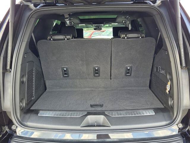 Used 2026 Chevrolet Tahoe Premier RWD image 13