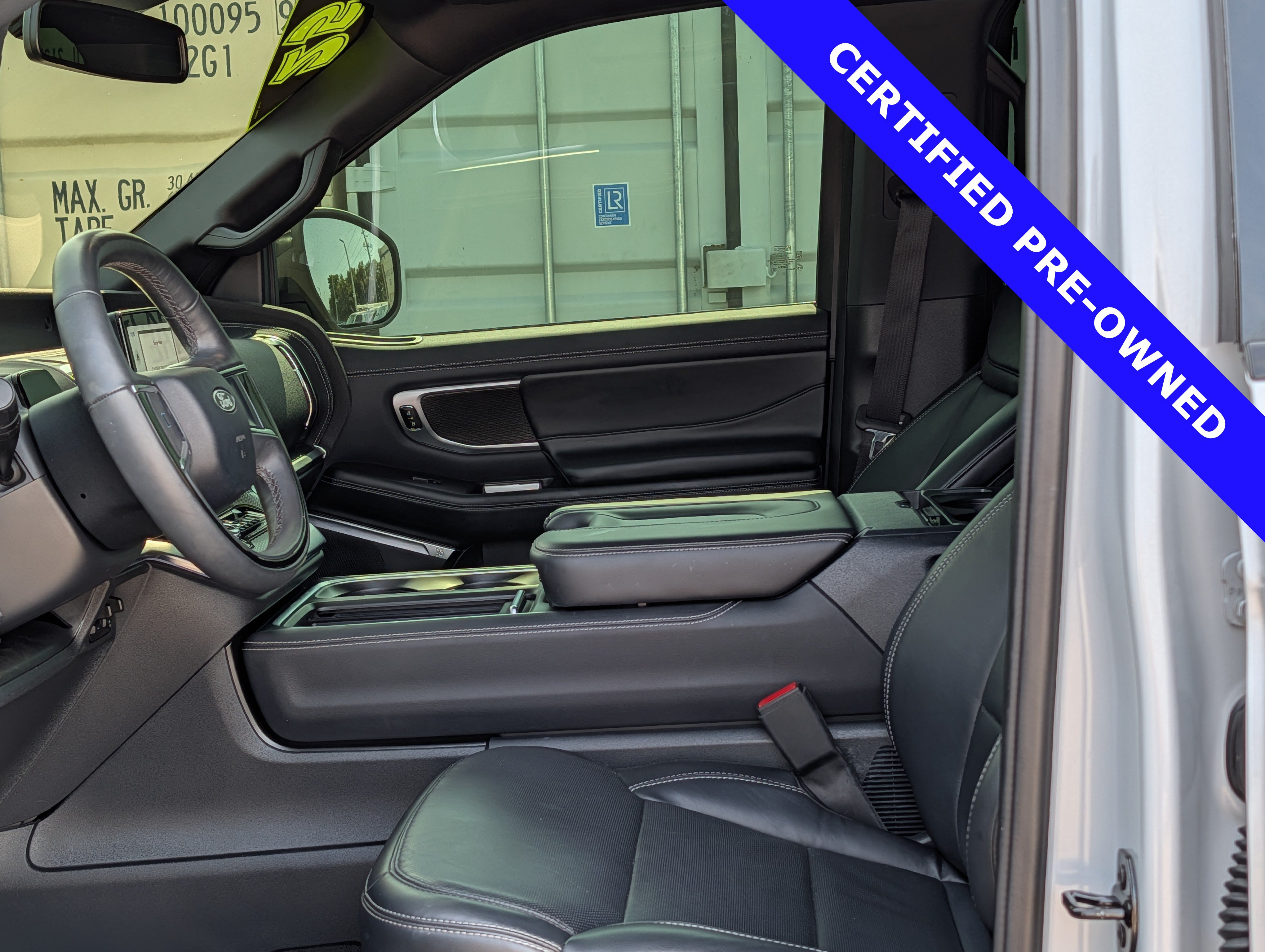 Certified 2025 Ford Expedition Max Platinum w/ Stealth Performance Package AWD/4WD image 24