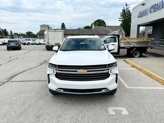 Used 2023 Chevrolet Tahoe LT w/ Luxury Package AWD/4WD image 2