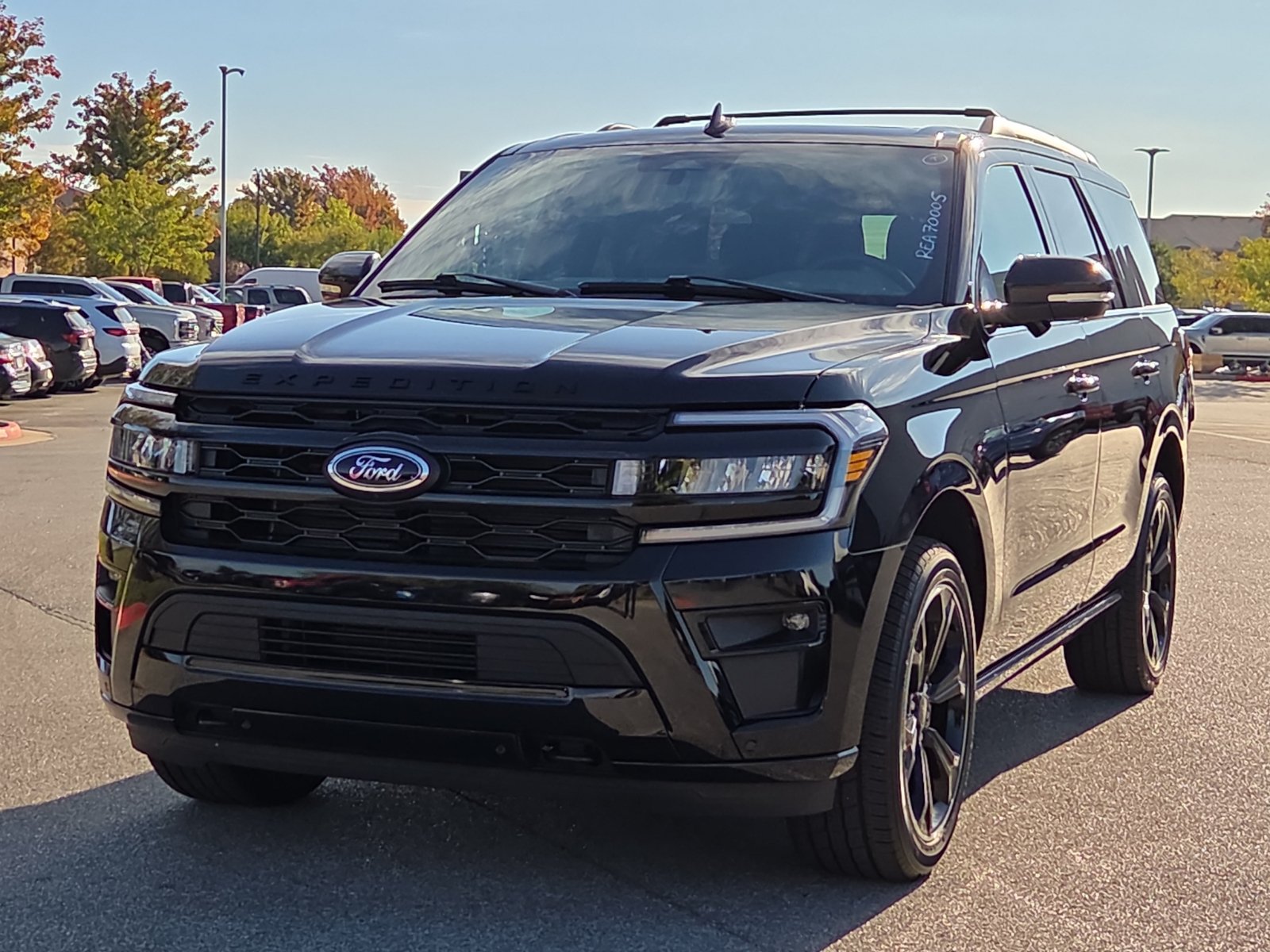 Certified 2024 Ford Expedition Limited AWD/4WD image 2