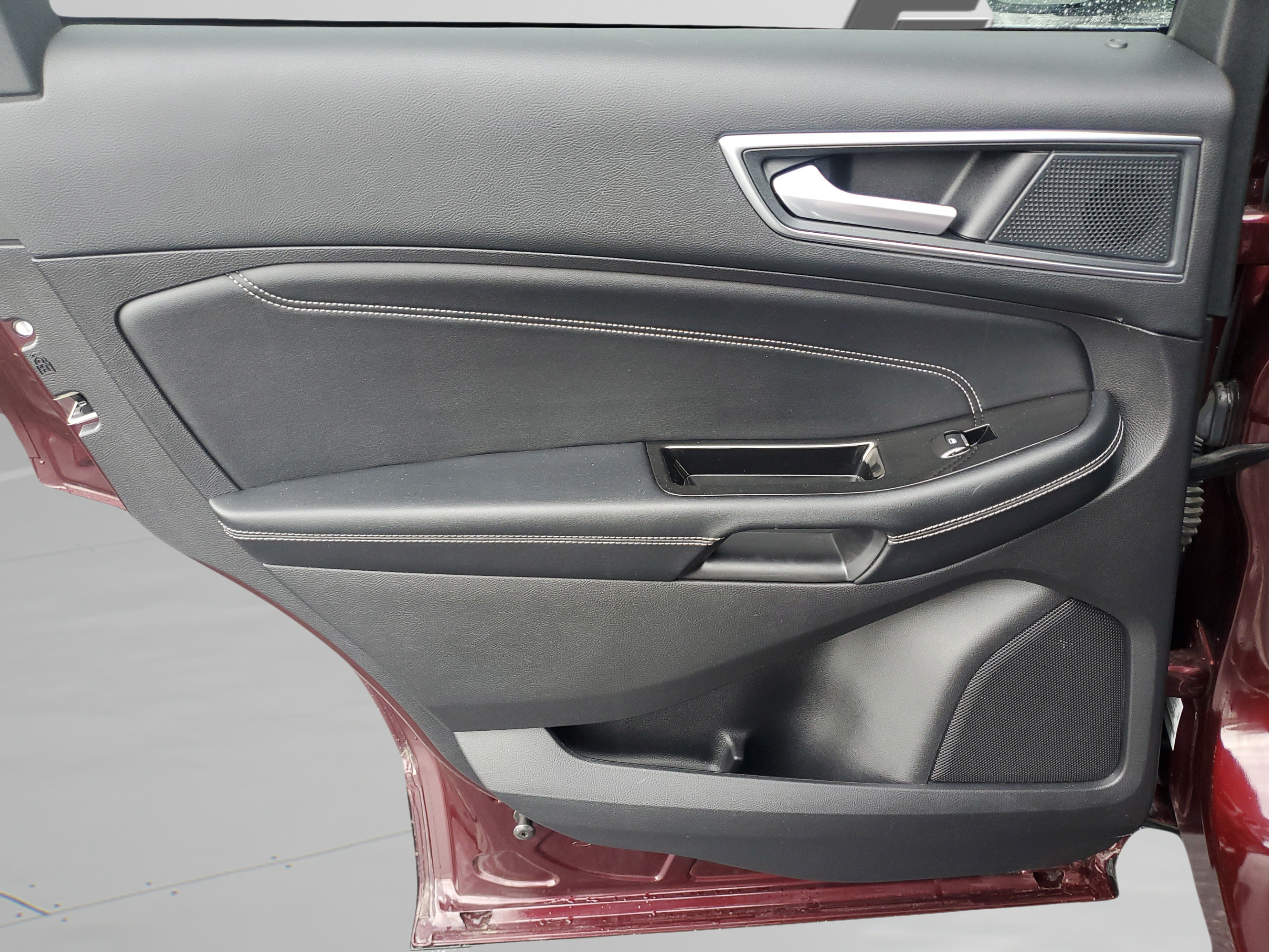 Certified 2020 Ford Edge Titanium AWD/4WD image 14
