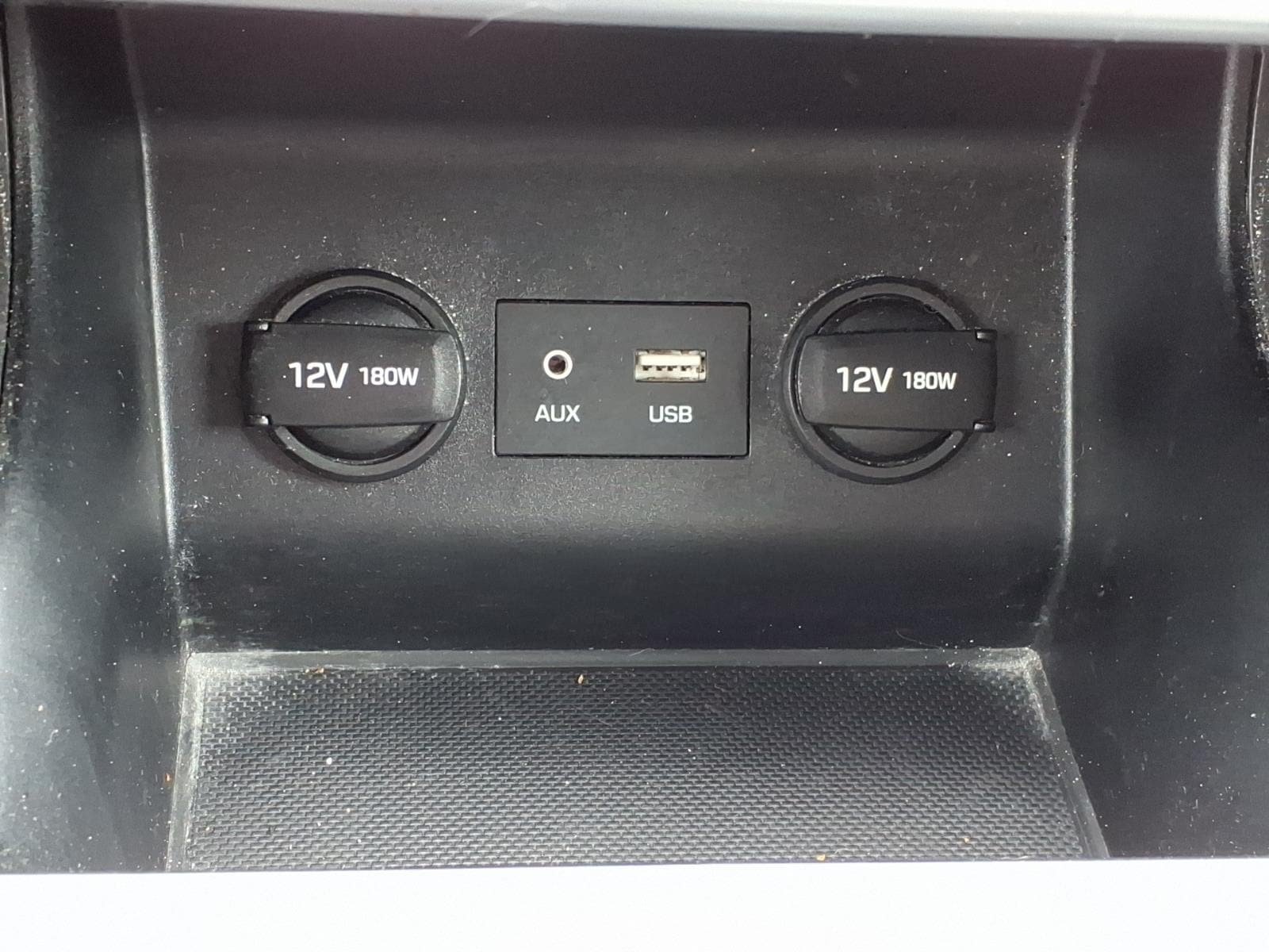 Used 2019 Hyundai Elantra SE w/ Cargo Package FWD image 18