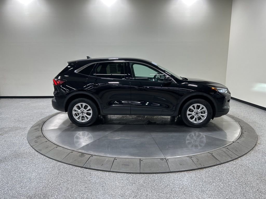 Certified 2023 Ford Escape Active w/ Tech Pack #2 image 6