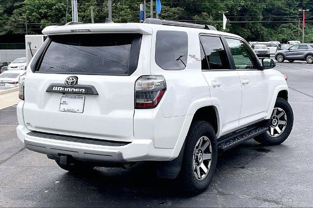 Used 2022 Toyota 4Runner TRD Off-Road AWD/4WD image 13
