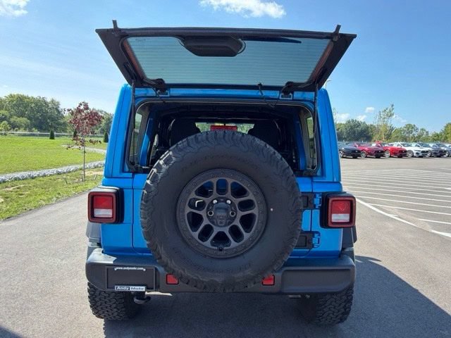 Used 2022 Jeep Wrangler Unlimited Sport w/ Xtreme Recon 35" Tire Package AWD/4WD image 19