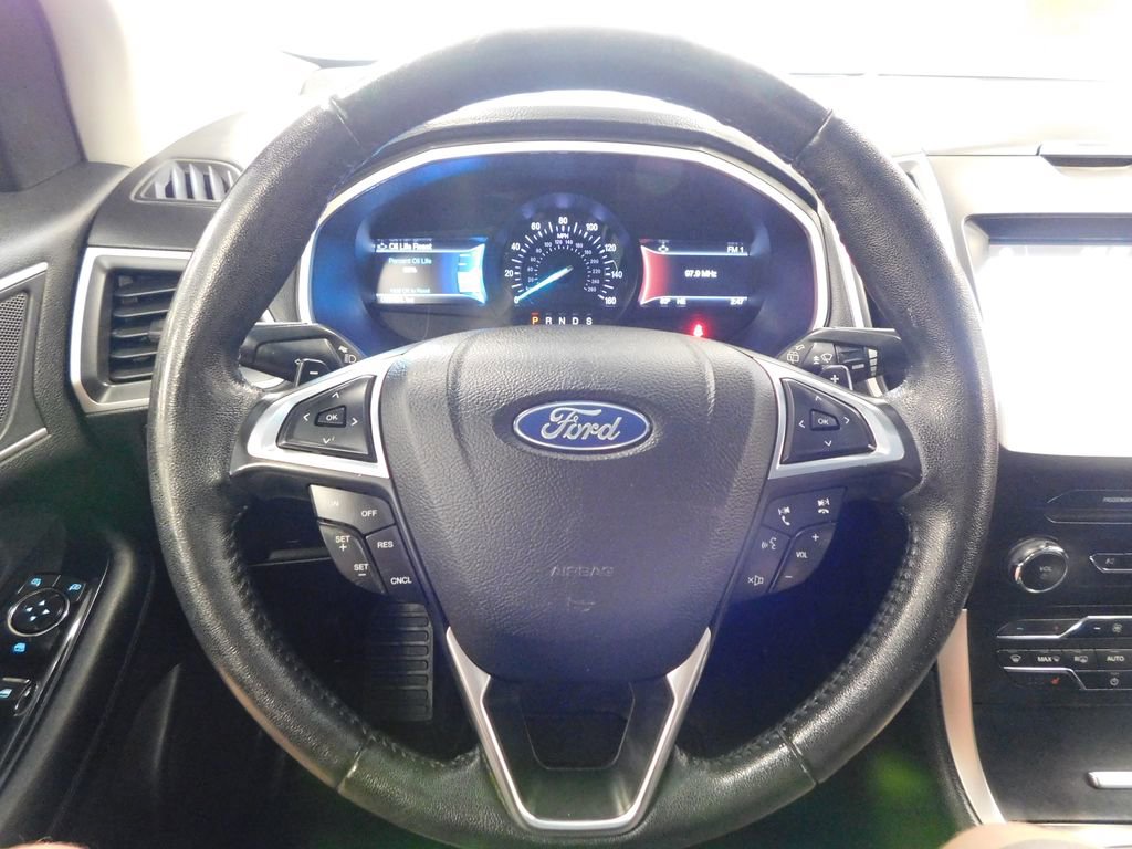 Certified 2018 Ford Edge SEL w/ Equipment Group 201A AWD/4WD image 18