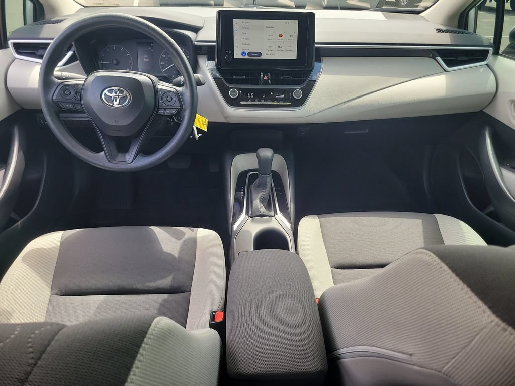 Used 2025 Toyota Corolla LE FWD image 13