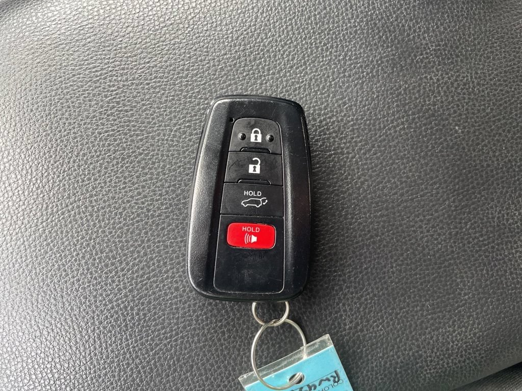 Used 2024 Toyota RAV4 XLE AWD/4WD image 22