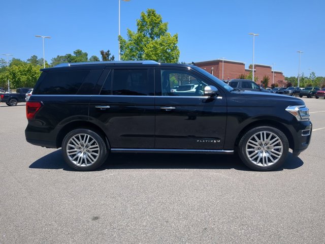 Certified 2022 Ford Expedition Platinum RWD image 3