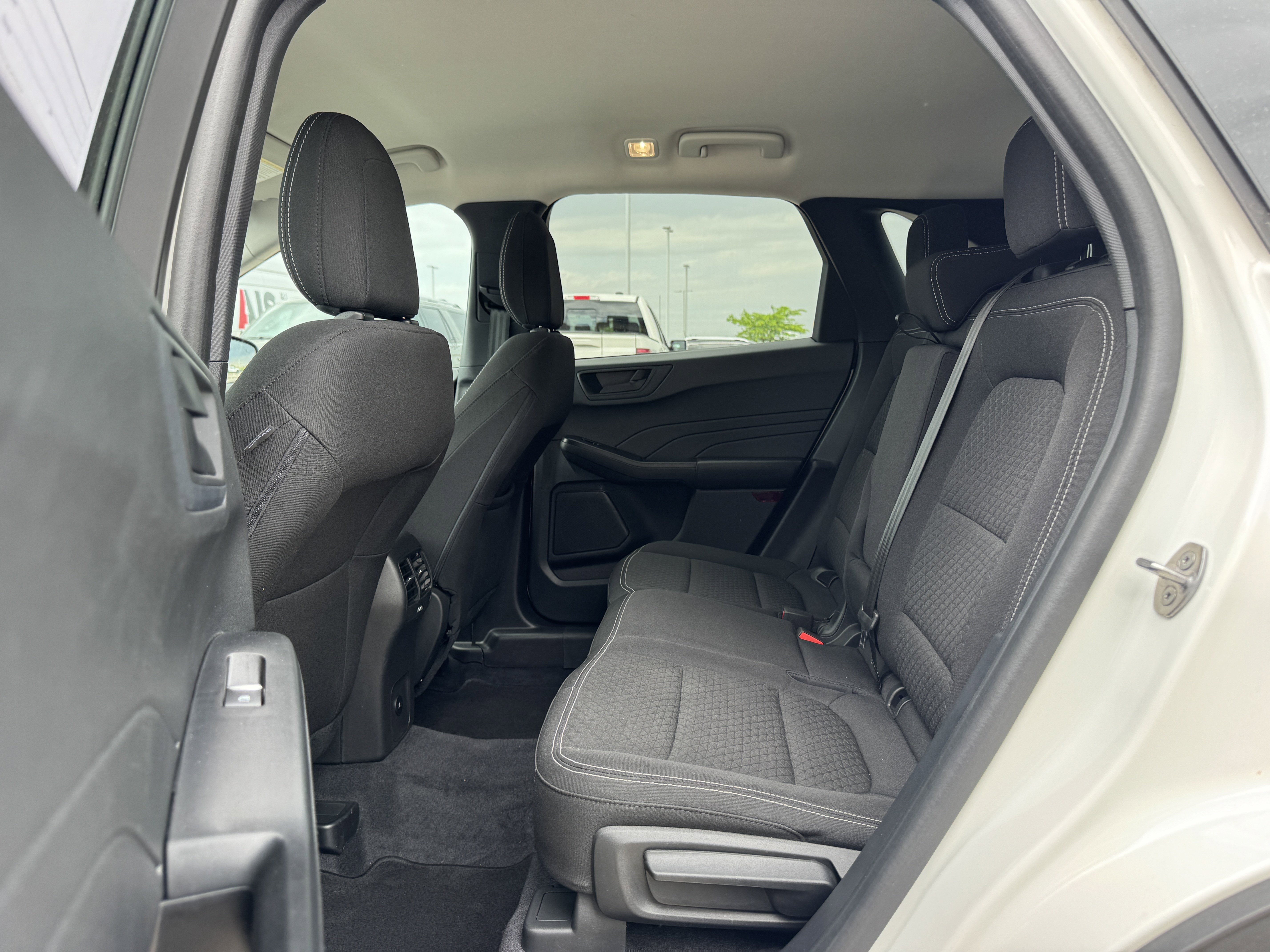 Certified 2023 Ford Escape Active AWD/4WD image 18