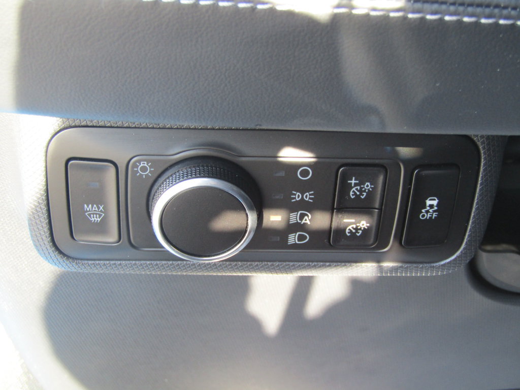 Certified 2024 Ford Mustang Mach-E Premium AWD/4WD image 17