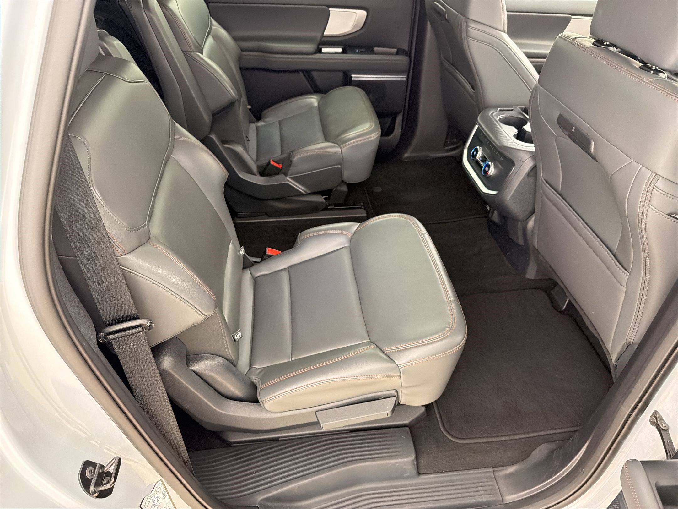 Certified 2025 Ford Expedition Max Active image 29