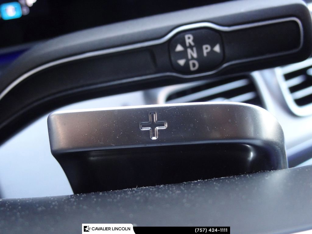 Used 2024 Mercedes-Benz GLS 450 4MATIC image 28