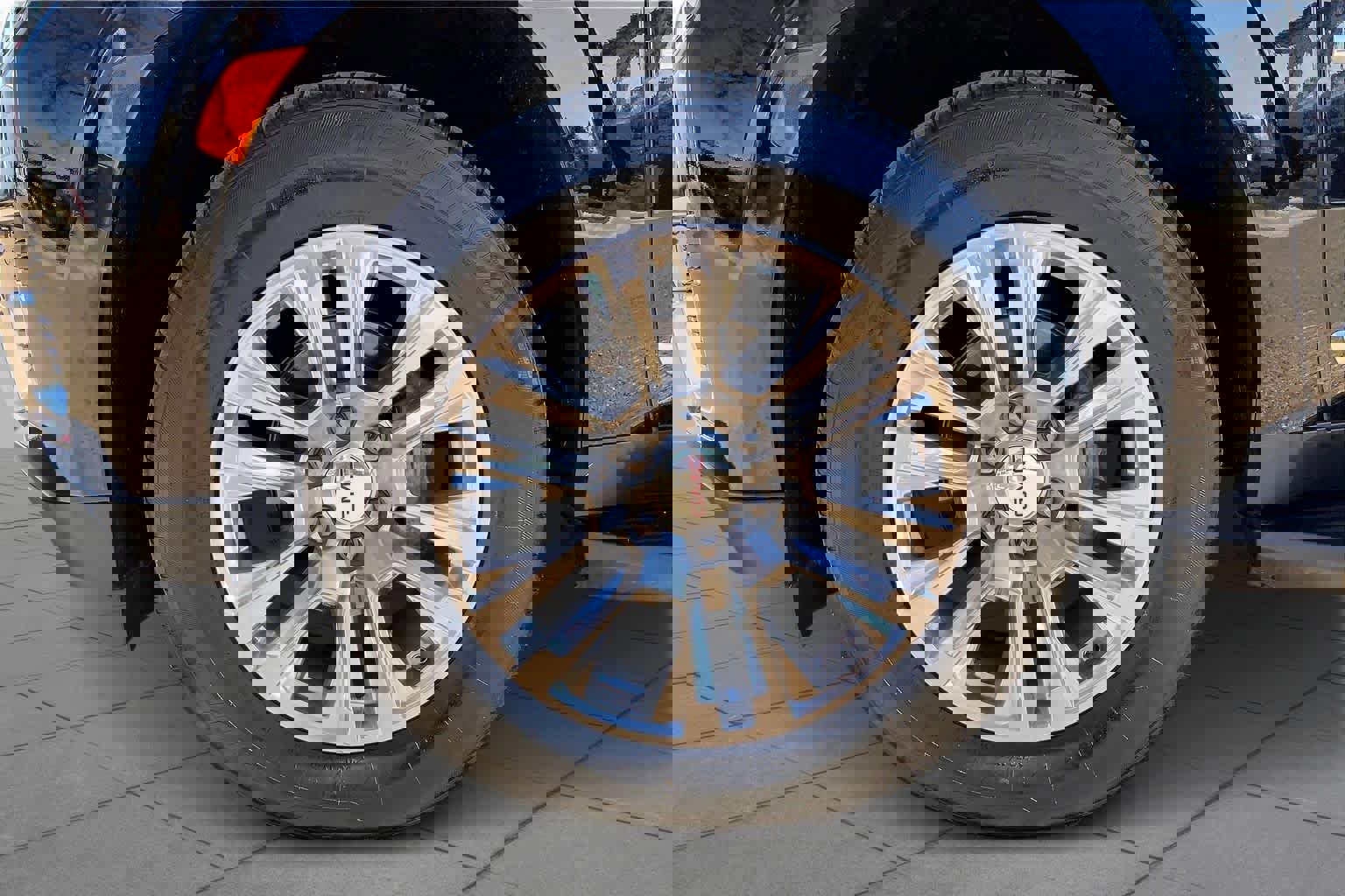 Used 2024 GMC Yukon Denali image 13