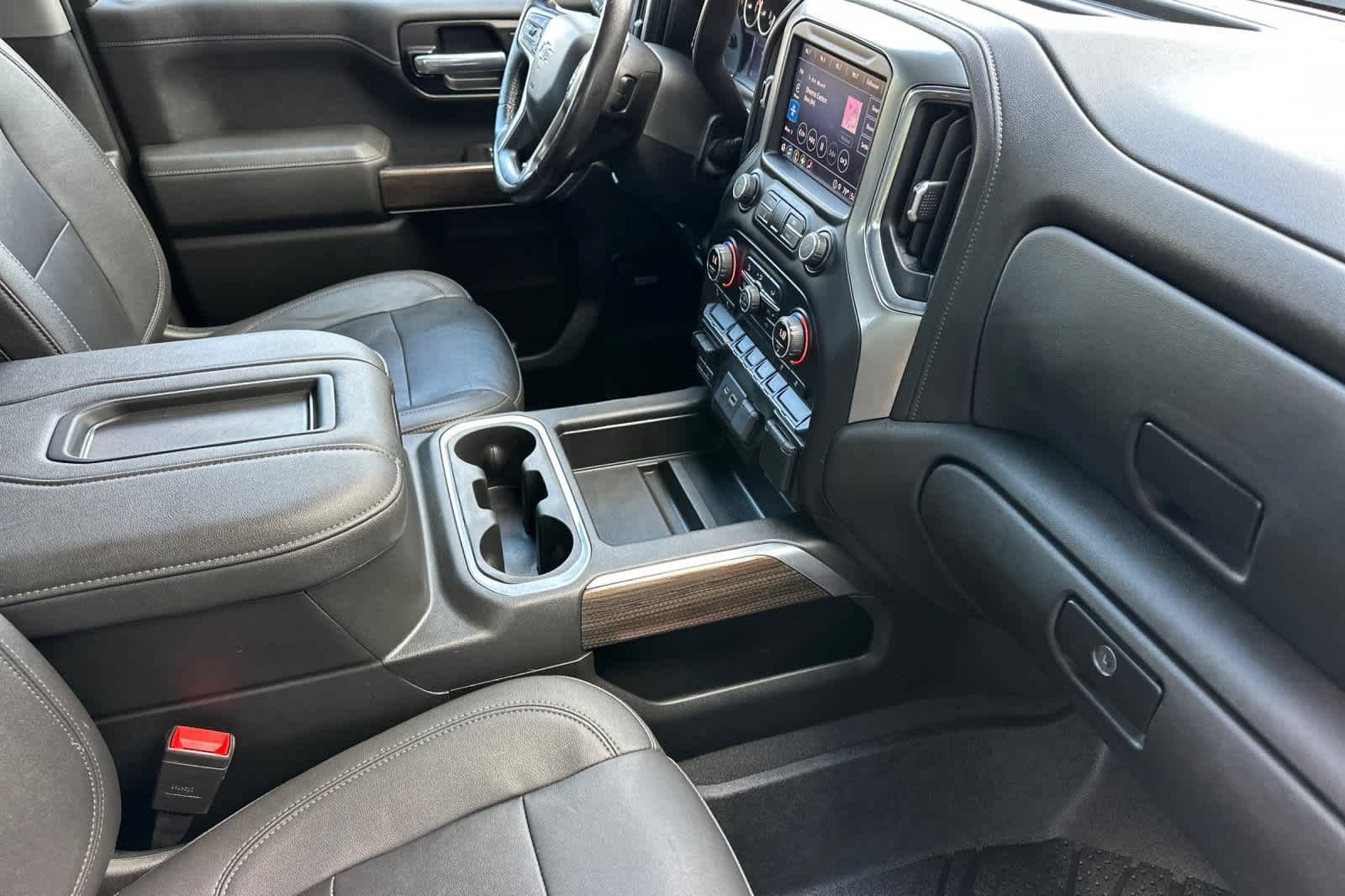Used 2021 Chevrolet Silverado 1500 RST w/ Convenience Package II AWD/4WD image 15