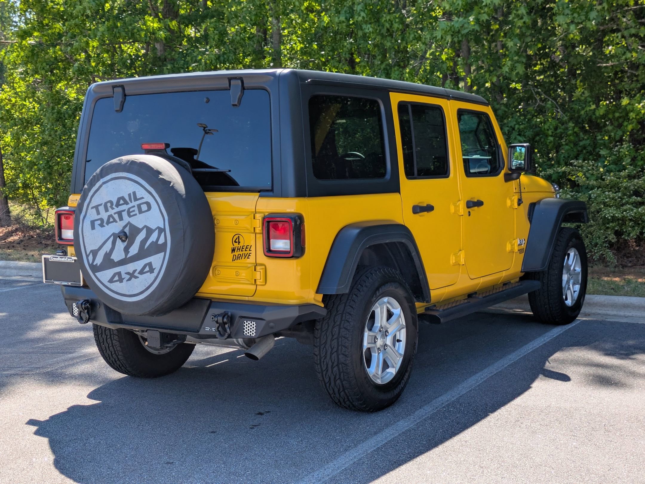 Used 2019 Jeep Wrangler Unlimited Sport S AWD/4WD image 3