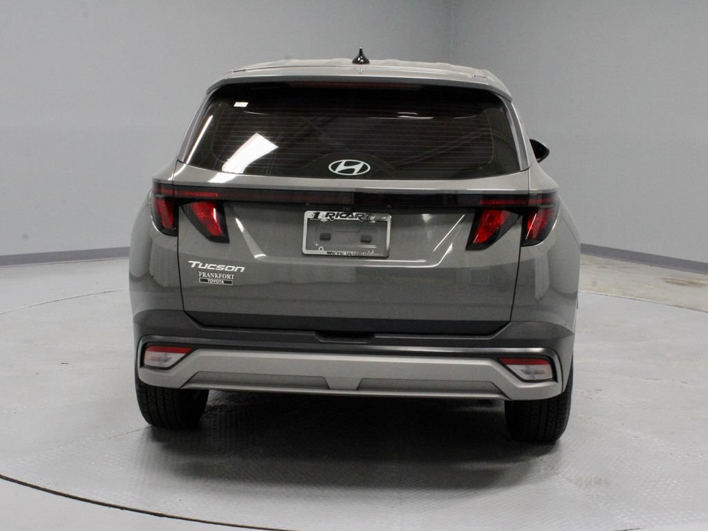 Used 2025 Hyundai Tucson SE FWD image 10