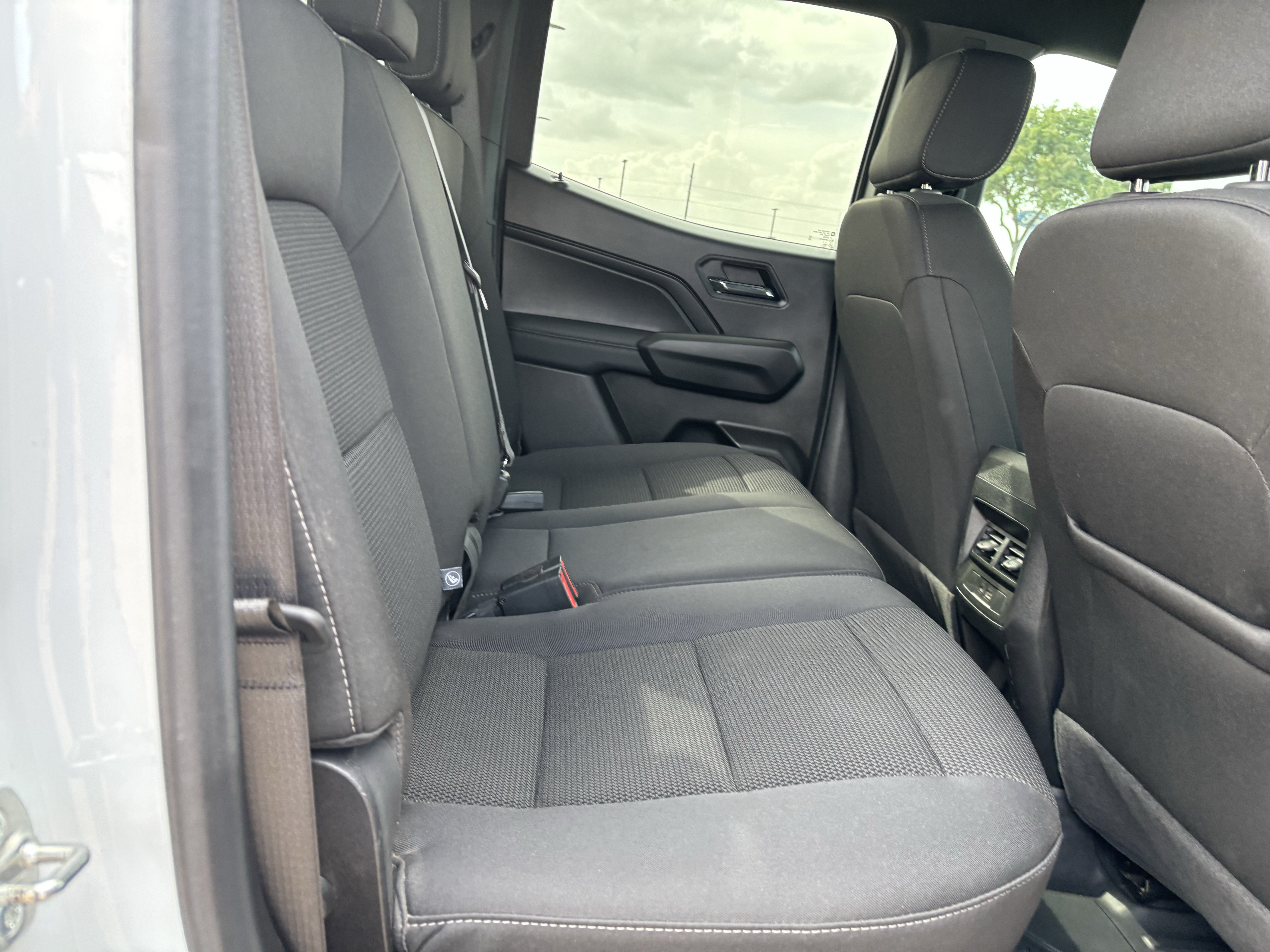 Used 2025 GMC Canyon Elevation w/ Convenience Package RWD image 19