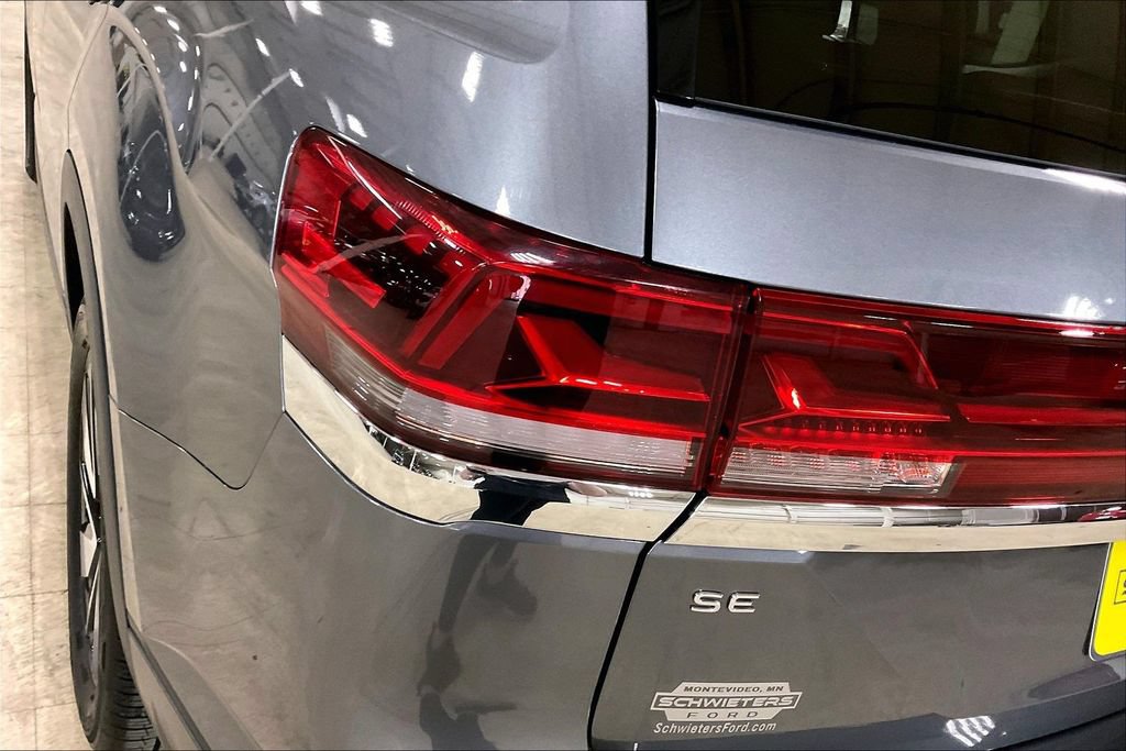 Used 2025 Volkswagen Atlas SE AWD/4WD image 28