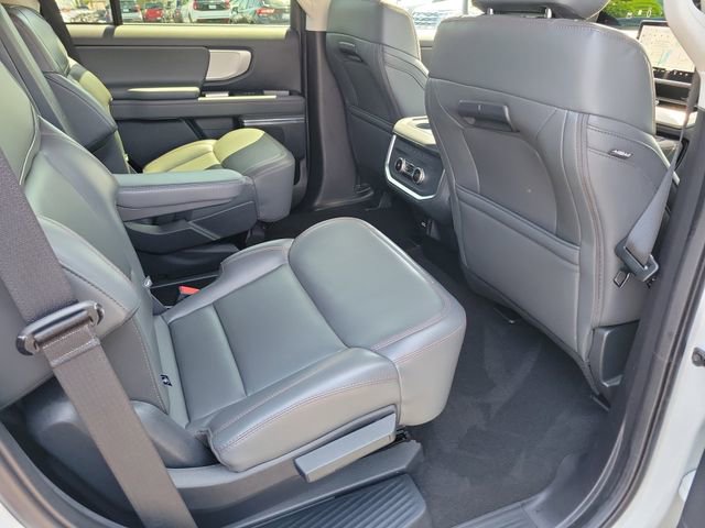 Certified 2025 Ford Expedition Active AWD/4WD image 20