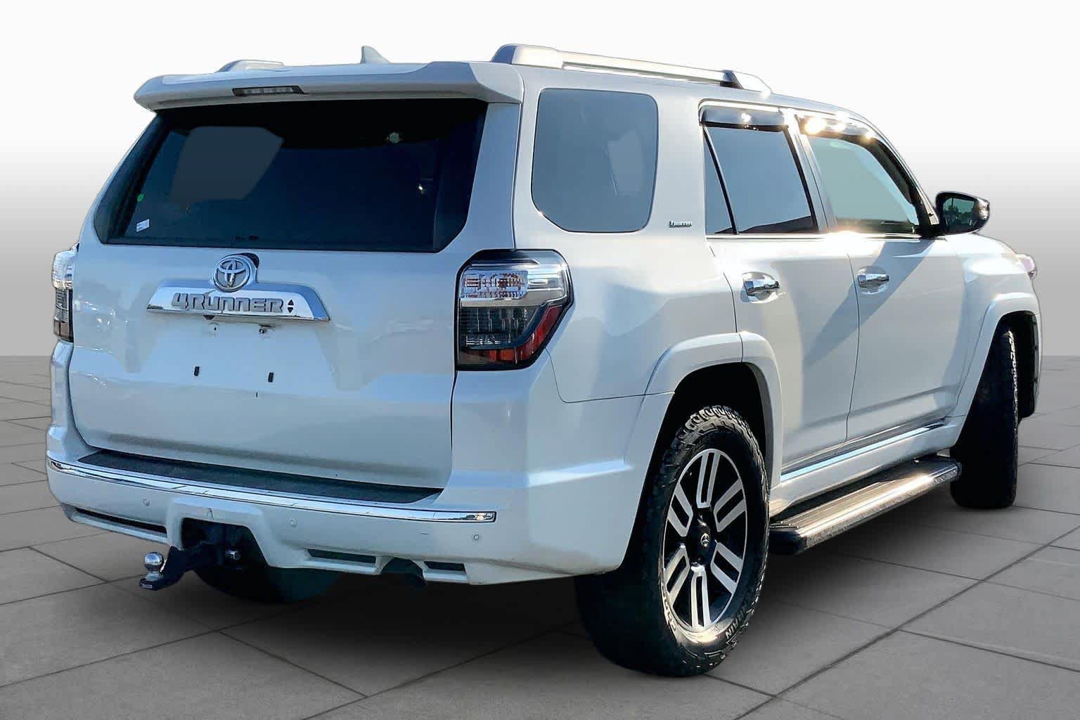 Used 2021 Toyota 4Runner Limited RWD image 12