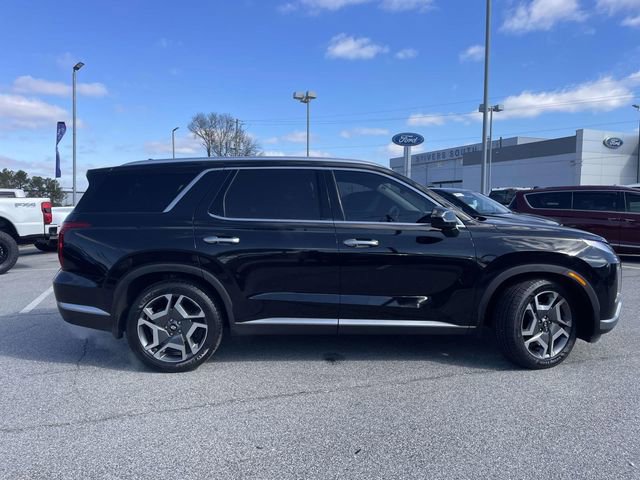 Used 2023 Hyundai Palisade SEL w/ Premium Package image 2